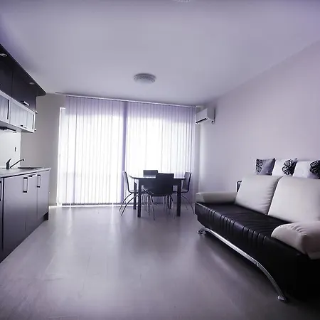 Sintria Court Premium, Art-maisonettes & Panoramic Roof Lejlighed