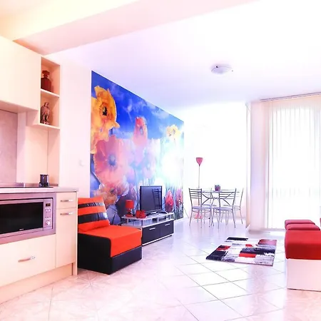 Sintria Court Premium, Art-maisonettes & Panoramic Roof Lejlighed *