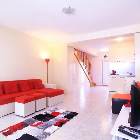 Sintria Court Premium, Art-maisonettes & Panoramic Roof Lejlighed